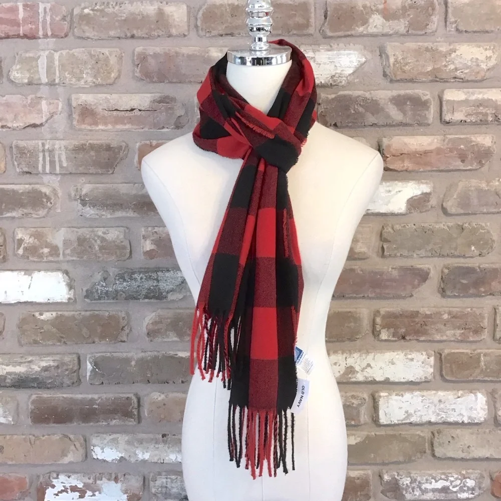 OLD NAVY UNISEX Red Black Buffalo Plaid Check Fringe Scarf NEW
